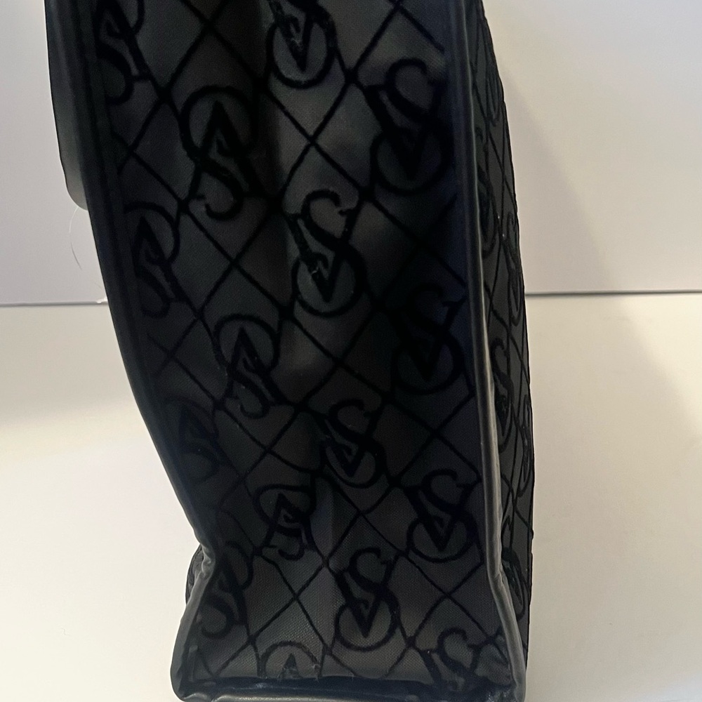 Victoria’s Secret Black monogram pattern in Velvet Mesh Tote - Picture 5 of 6